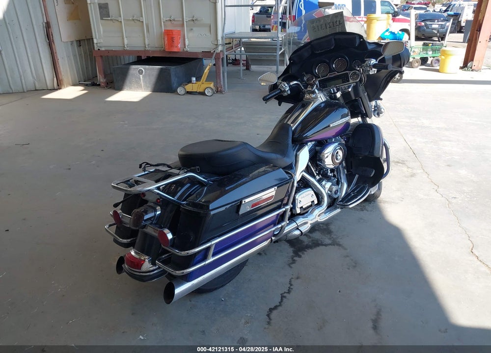 2010 HARLEY-DAVIDSON FLHTK VIN: 1HD1KEM13AB617993