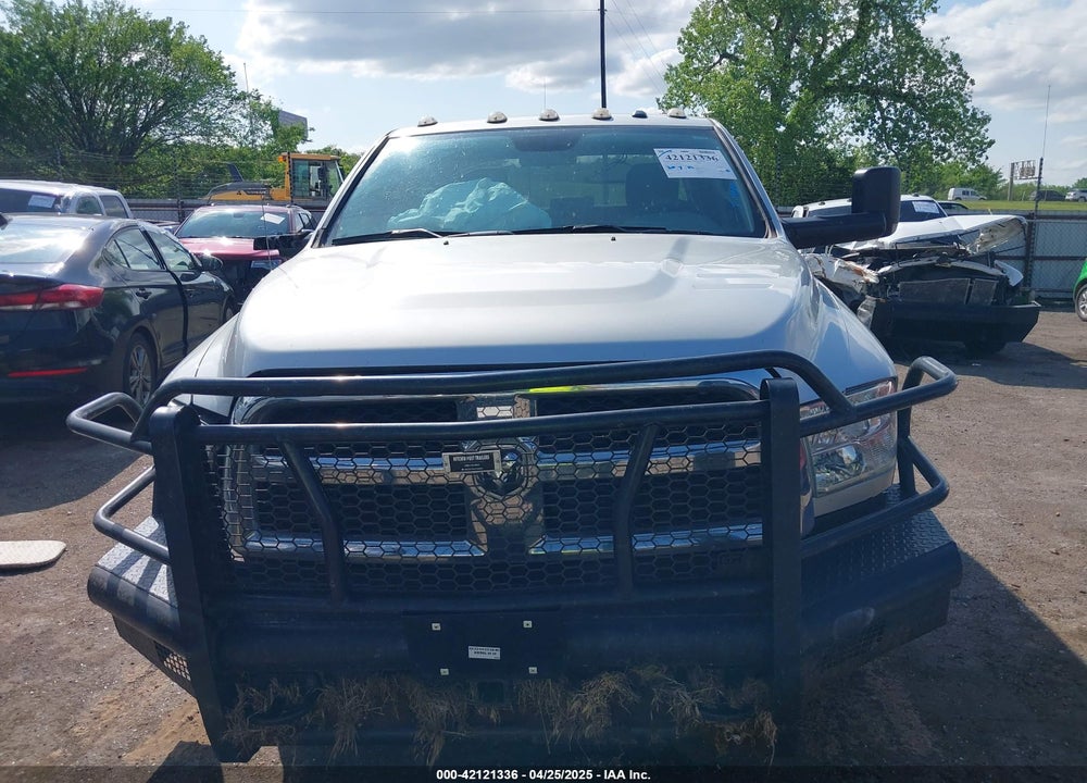 2018 RAM 3500 TRADESMAN  4X4 8' BOX VIN: 3C63RRGL9JG407777