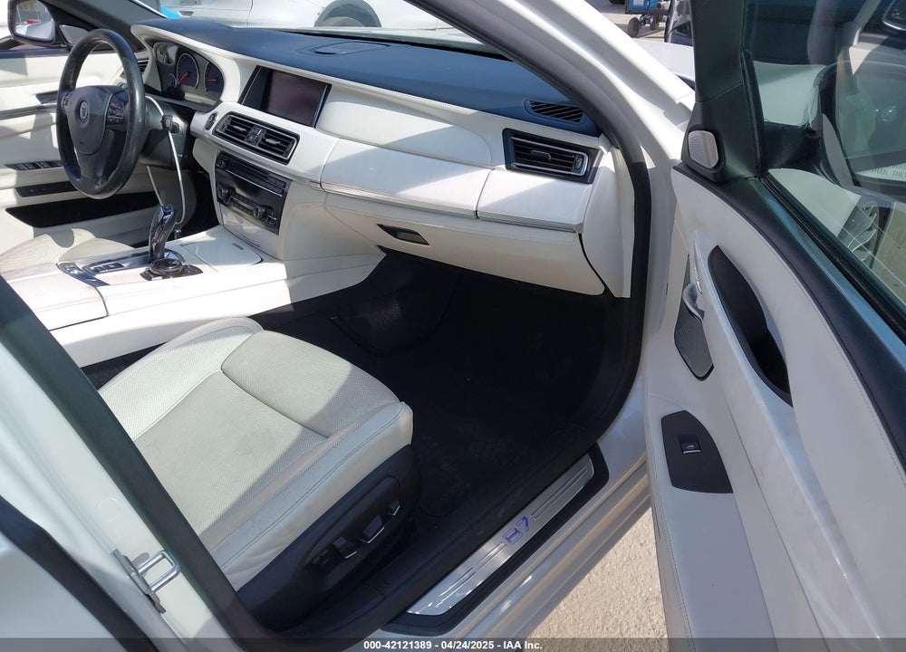 2015 BMW 7 SERIES VIN: WBAYE8C52FD785162
