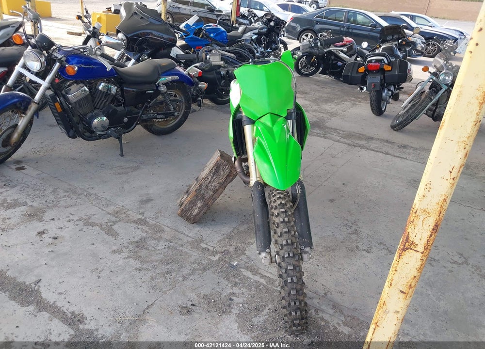 2022 KAWASAKI KX450 F VIN: JKAKXGJC3NA028957