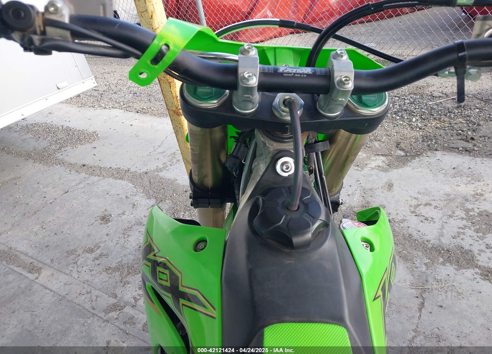 2022 KAWASAKI KX450 F VIN: JKAKXGJC3NA028957