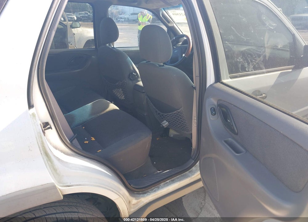 2002 FORD ESCAPE XLT VIN: 1FMYU03132KD02414