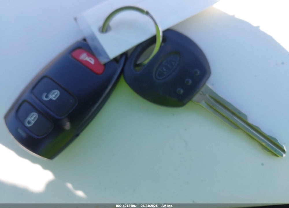 2012 KIA SEDONA VIN: KNDMG4C79C6447098