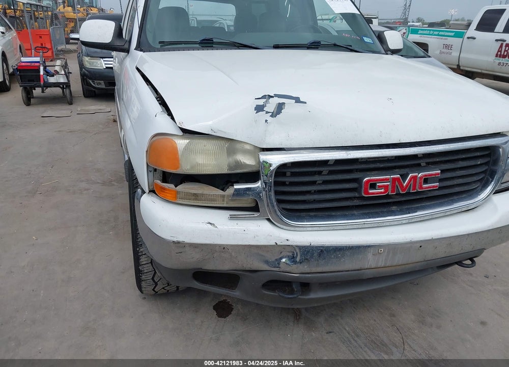 2005 GMC YUKON VIN: 1GKEC13TX5R221248