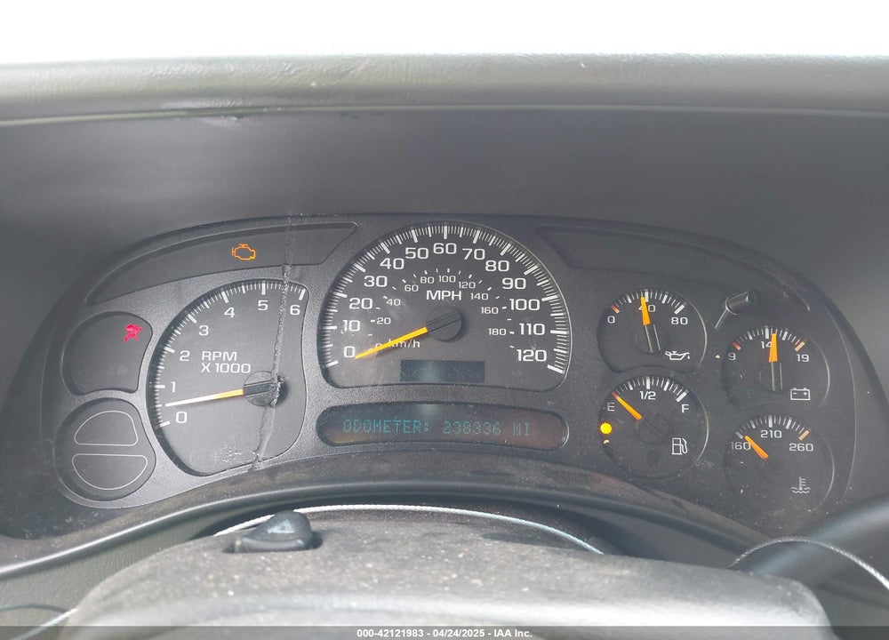 2005 GMC YUKON VIN: 1GKEC13TX5R221248