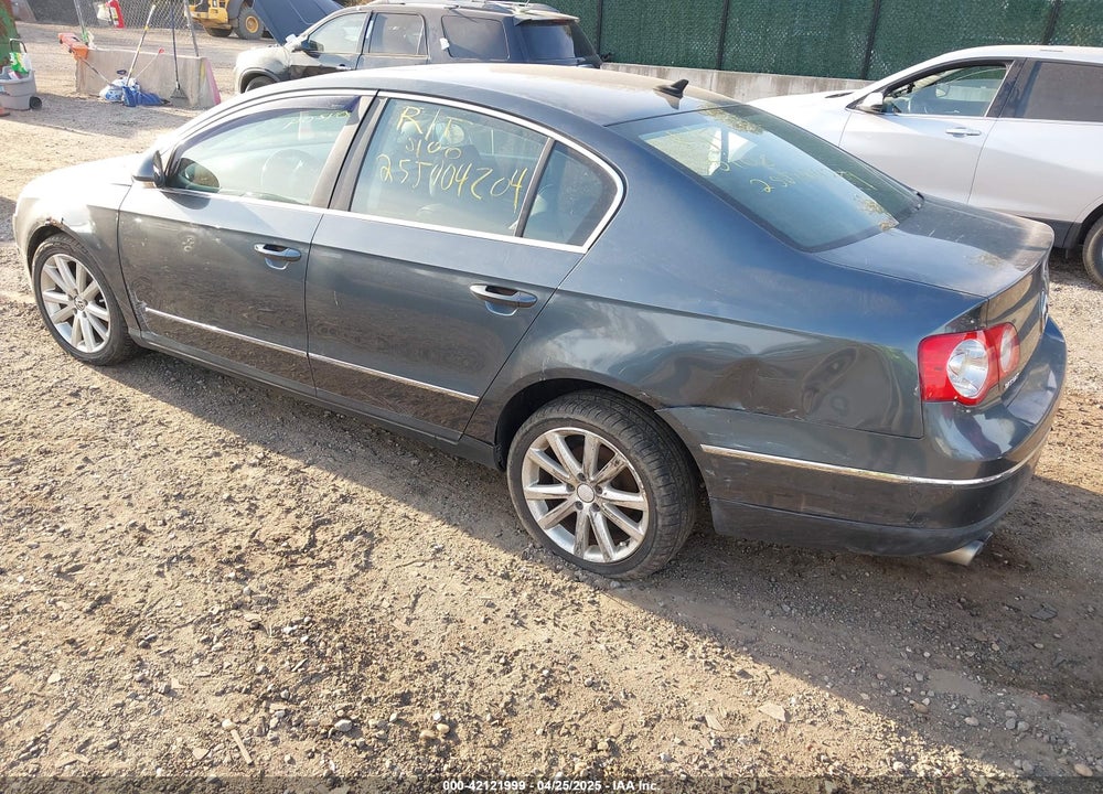 2010 VOLKSWAGEN PASSAT KOMFORT VIN: WVWJK7AN2AE162783