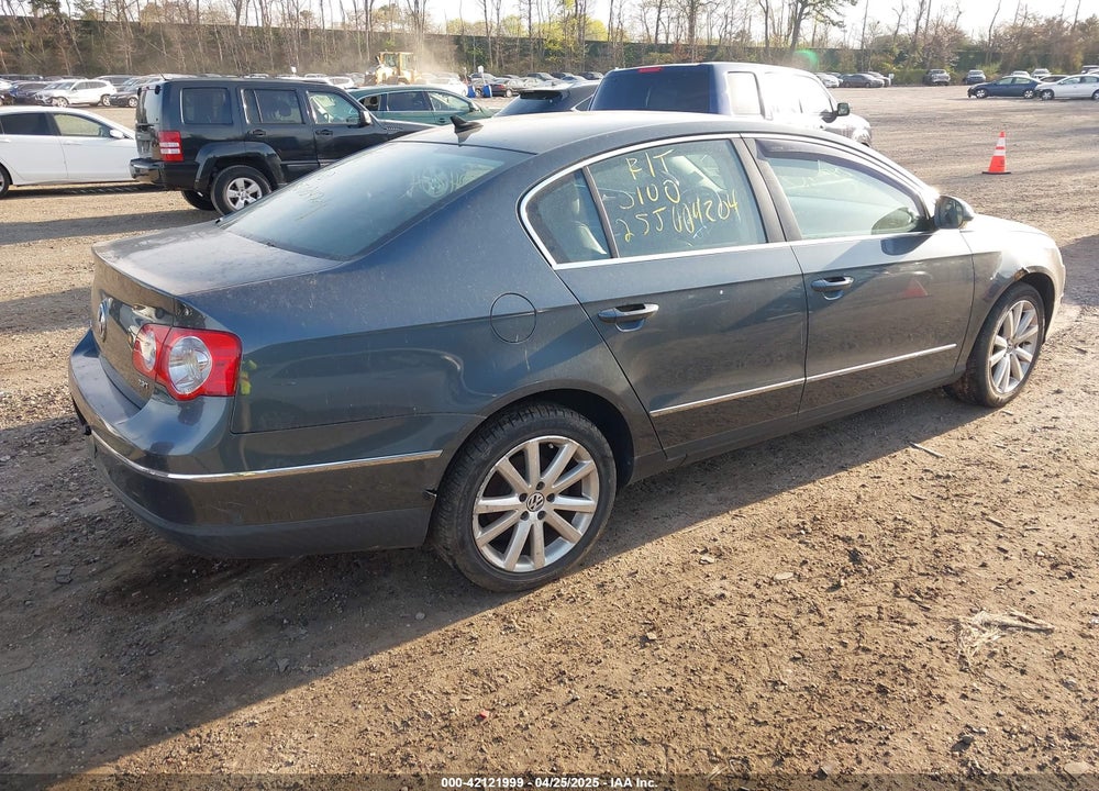 2010 VOLKSWAGEN PASSAT KOMFORT VIN: WVWJK7AN2AE162783