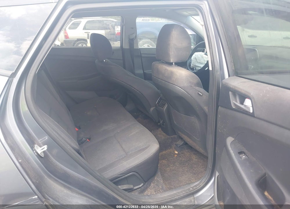 2019 HYUNDAI TUCSON VIN: KM8J33AL2KU941060