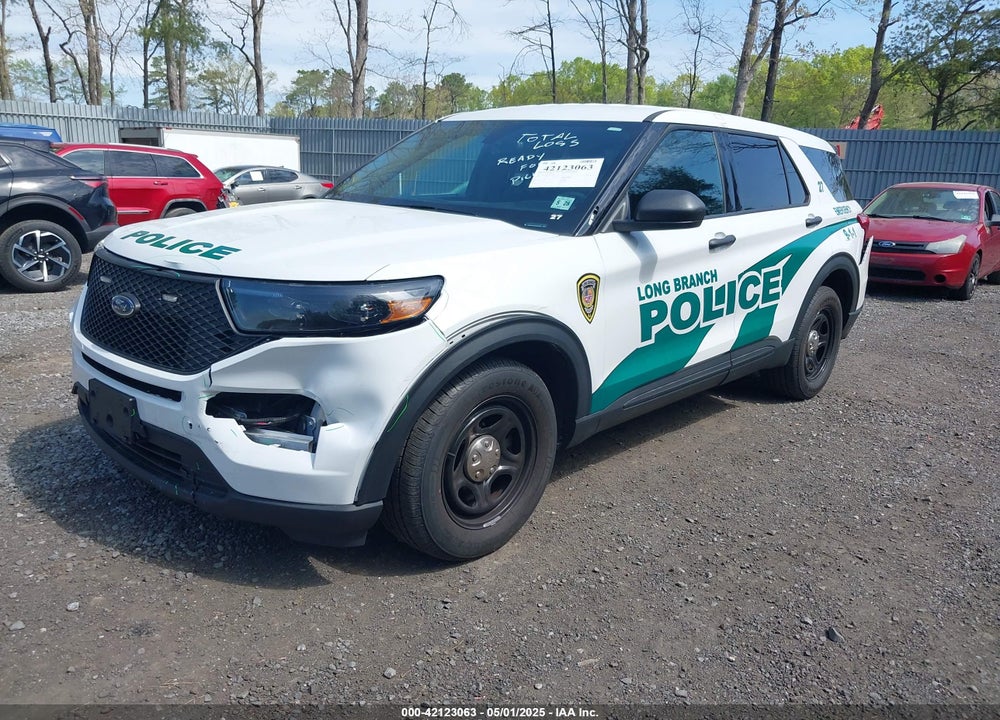 2022 FORD POLICE INTERCEPTOR VIN: 1FM5K8AB2NGC42586