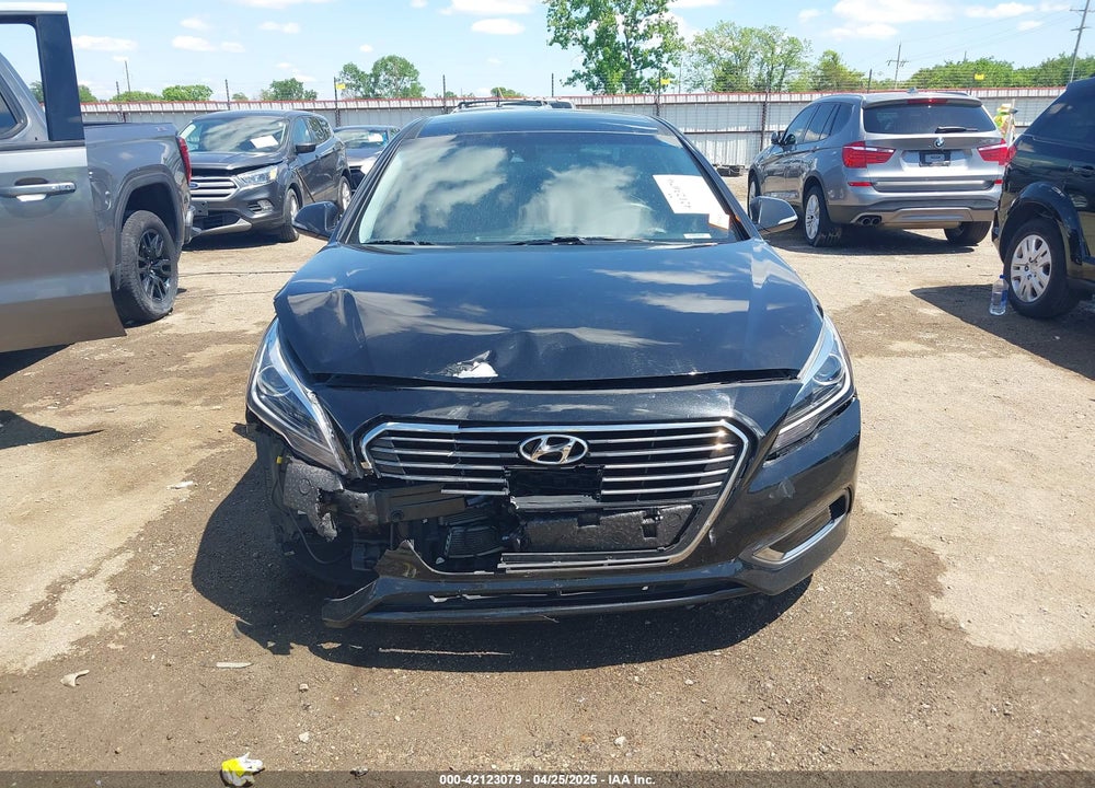 2017 HYUNDAI SONATA HYBRID VIN: KMHE34L39HA076781