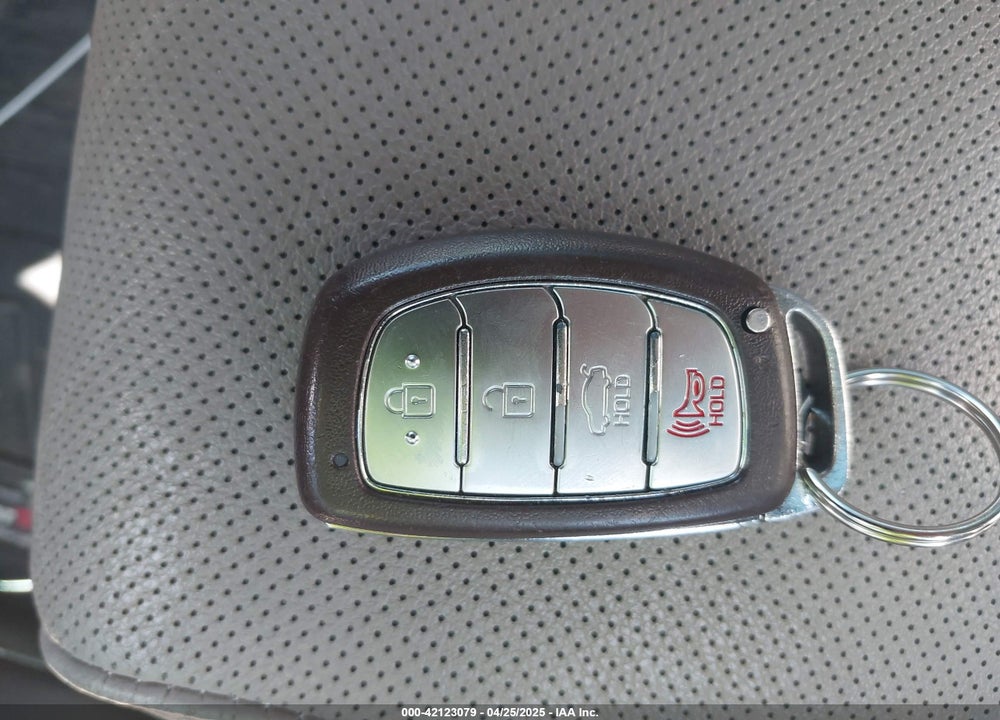 2017 HYUNDAI SONATA HYBRID VIN: KMHE34L39HA076781