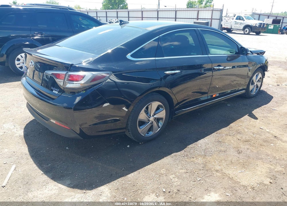 2017 HYUNDAI SONATA HYBRID VIN: KMHE34L39HA076781
