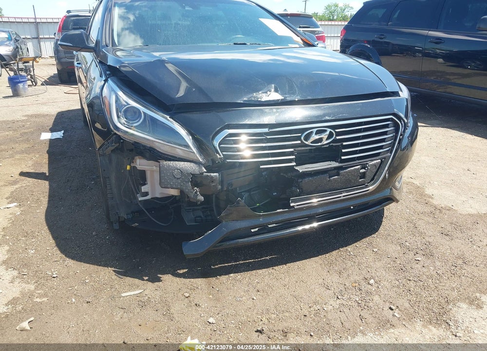 2017 HYUNDAI SONATA HYBRID VIN: KMHE34L39HA076781