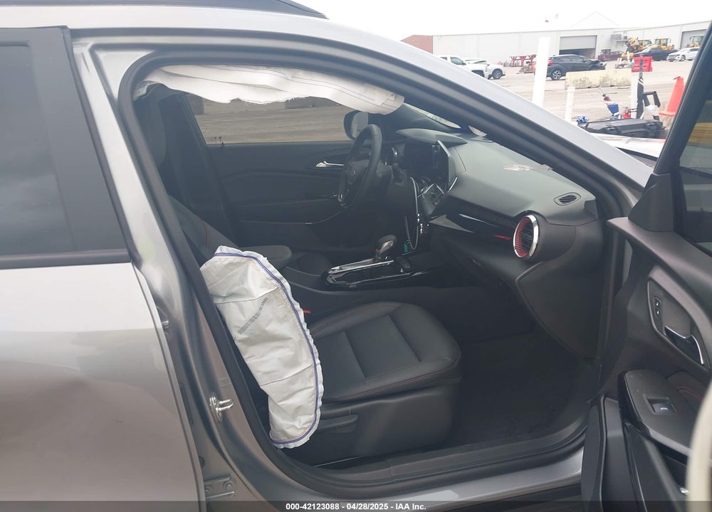 2024 CHEVROLET TRAX FWD 2RS VIN: KL77LJE28RC013447