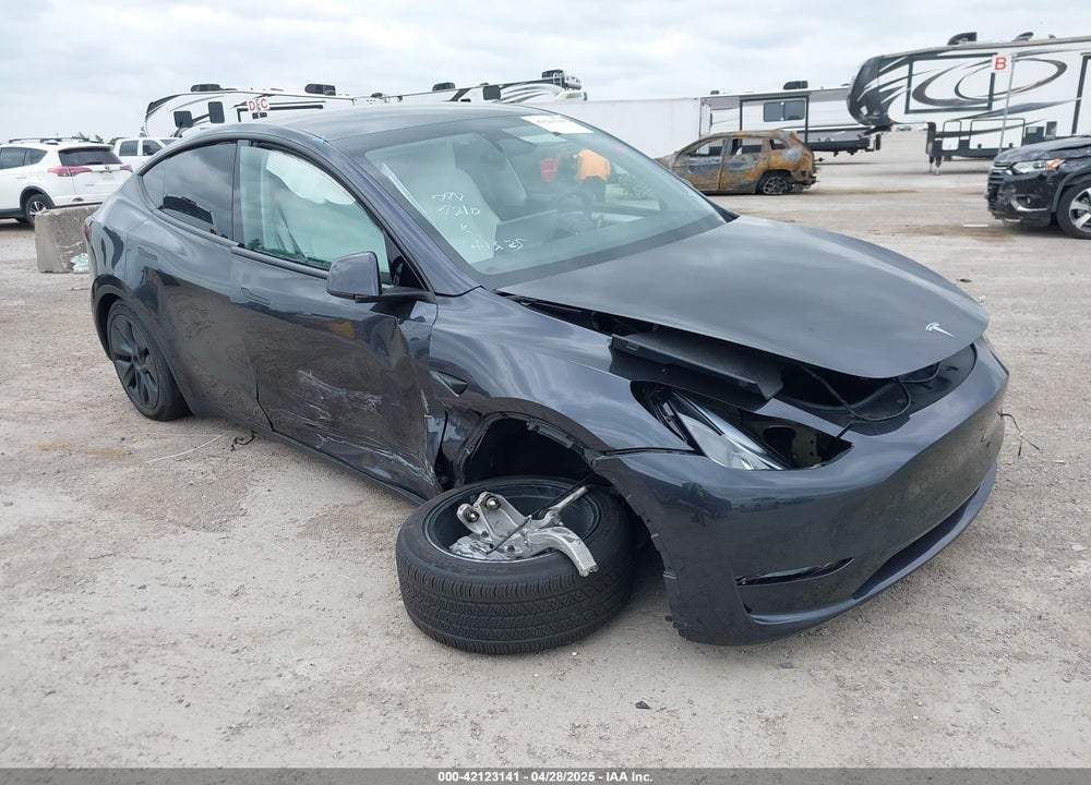 2024 TESLA MODEL Y LONG RANGE DUAL MOTOR ALL-WHEEL DRIVE/RWD VIN: 7SAYGDEDXRA307210