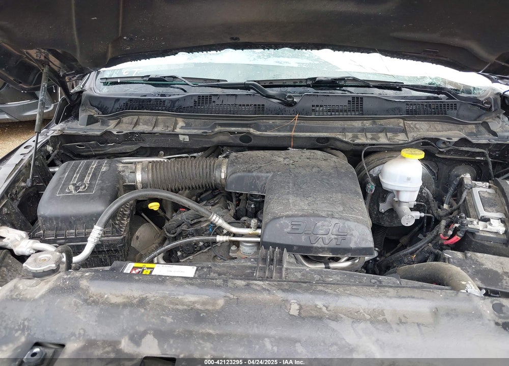 2024 RAM 1500 CLASSIC VIN: 1C6RR6LG4RS123320