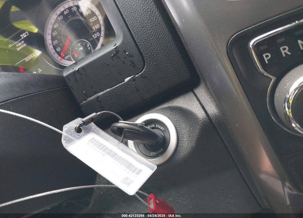 2024 RAM 1500 CLASSIC VIN: 1C6RR6LG4RS123320