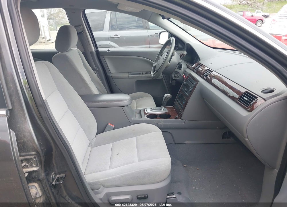 2007 FORD FIVE HUNDRED SEL VIN: 1FAHP24157G102902