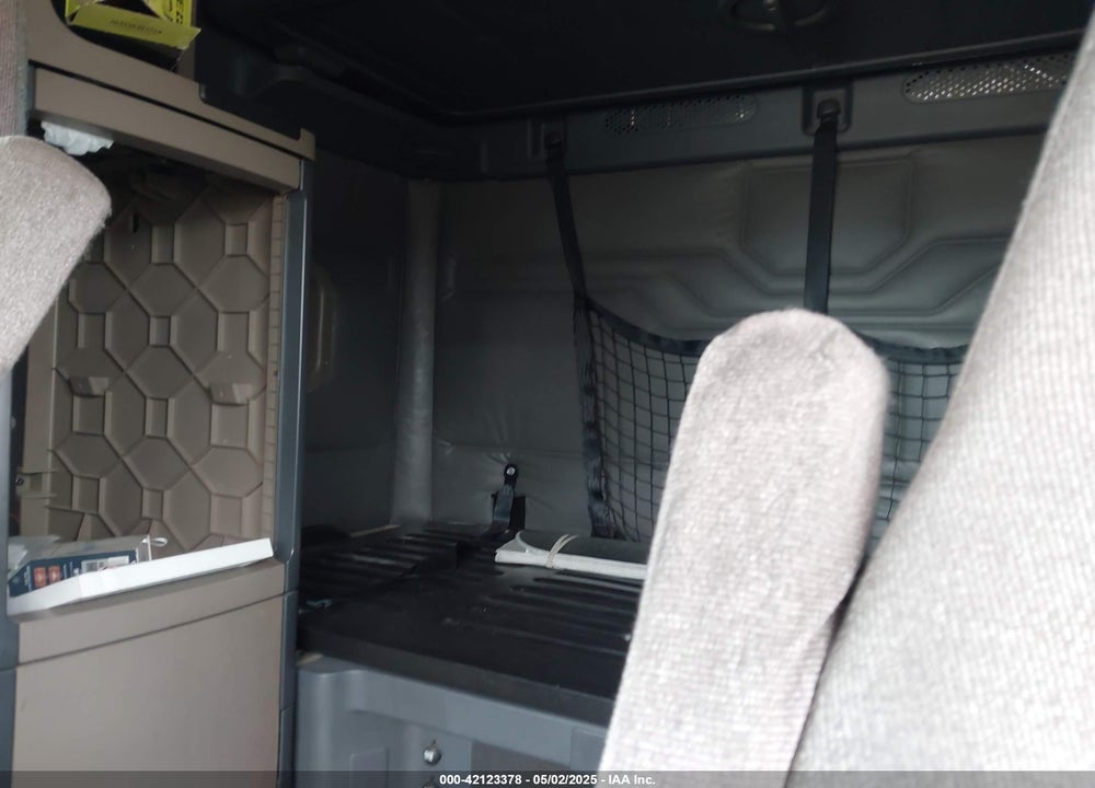 2018 FREIGHTLINER CASCADIA 125 VIN: 1FUJGLDRXJLJF8196
