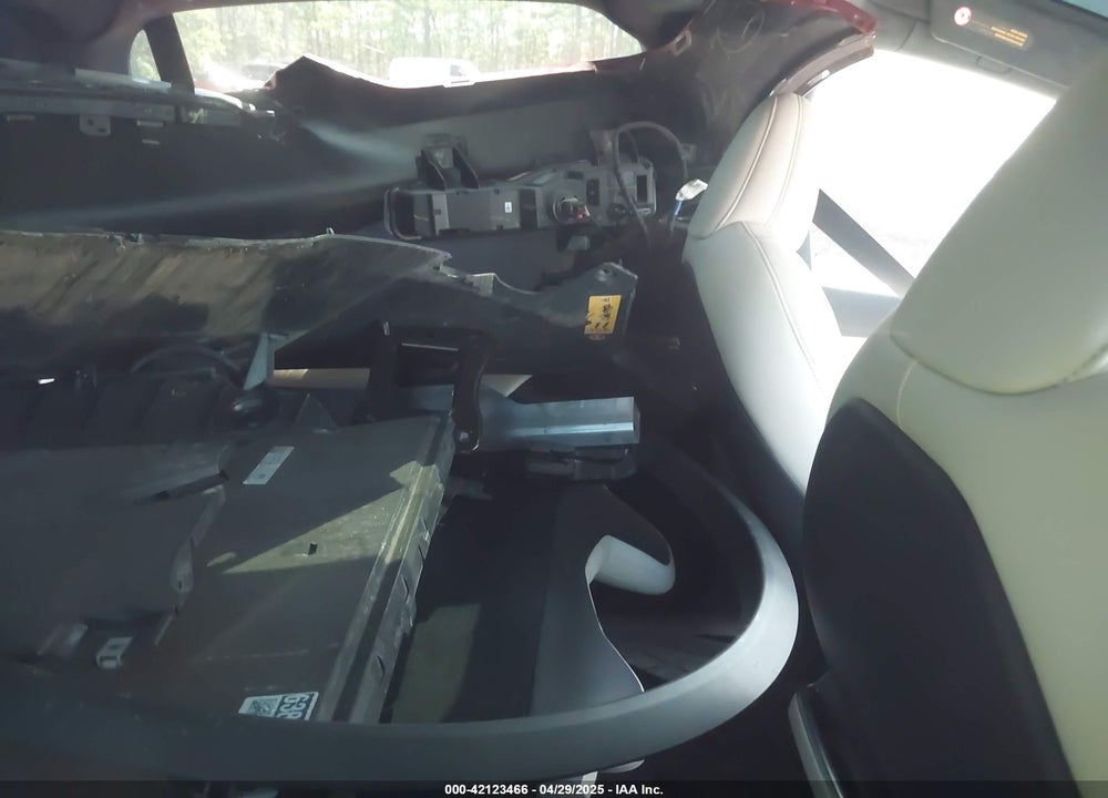2024 TESLA MODEL X VIN: 7SAXCAE56RF460197