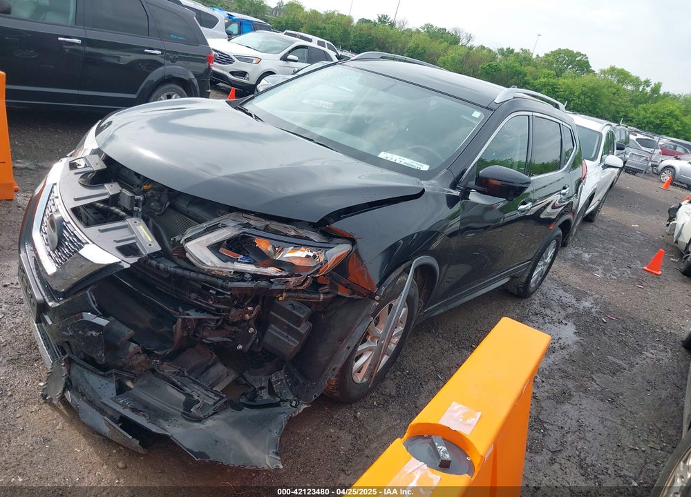 2018 NISSAN ROGUE SV VIN: JN8AT2MV7JW306600