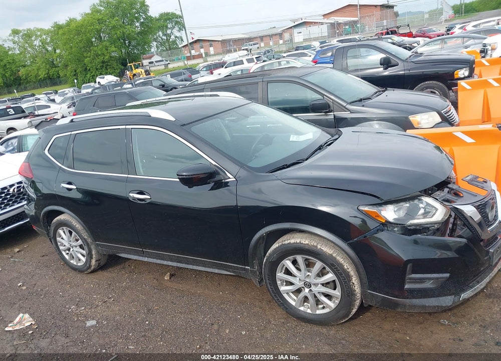 2018 NISSAN ROGUE SV VIN: JN8AT2MV7JW306600
