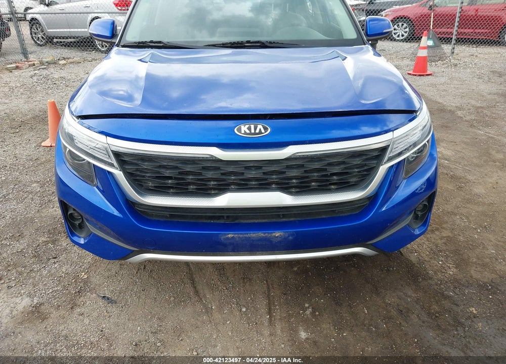 2021 KIA SELTOS VIN: KNDEUCAAXM7221587