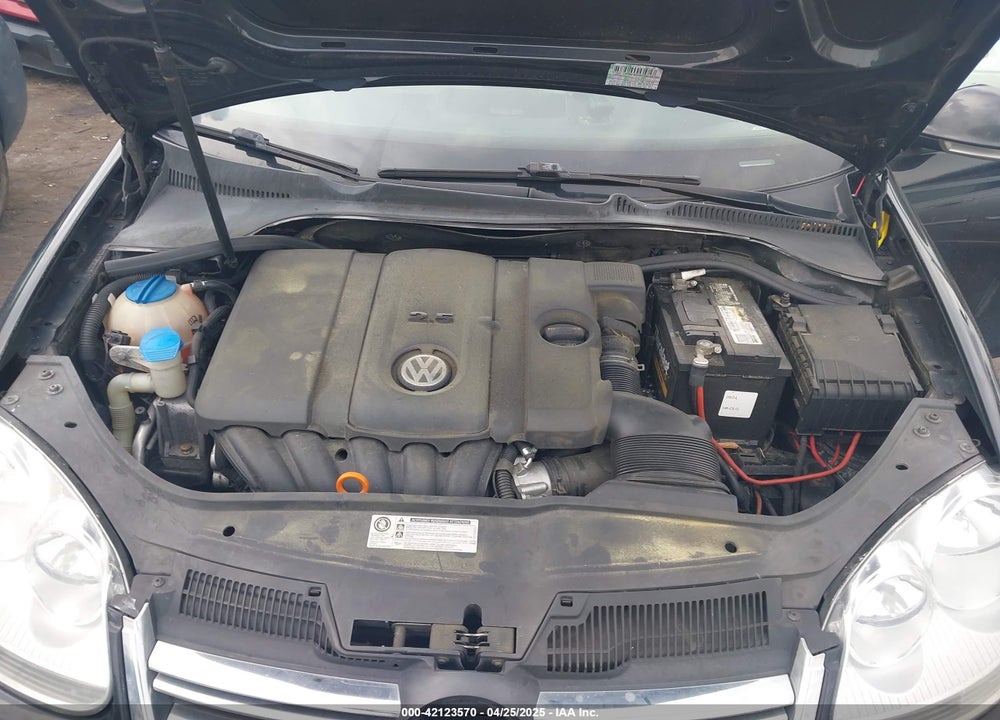 2010 VOLKSWAGEN JETTA VIN: 3VWRZ7AJ7AM162121