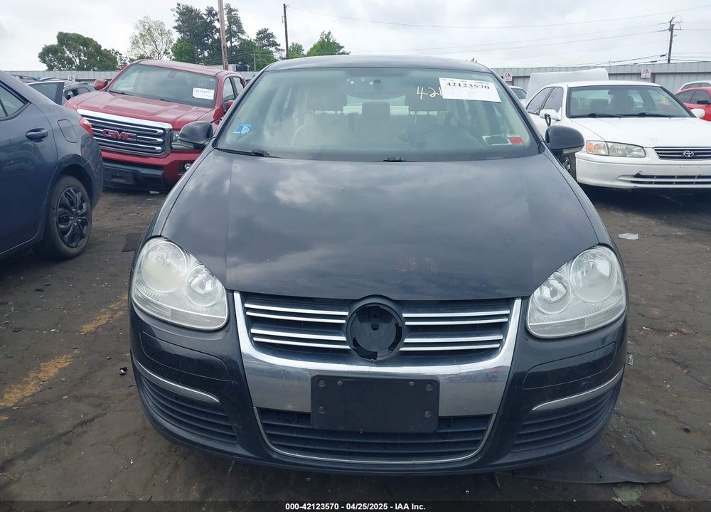 2010 VOLKSWAGEN JETTA VIN: 3VWRZ7AJ7AM162121