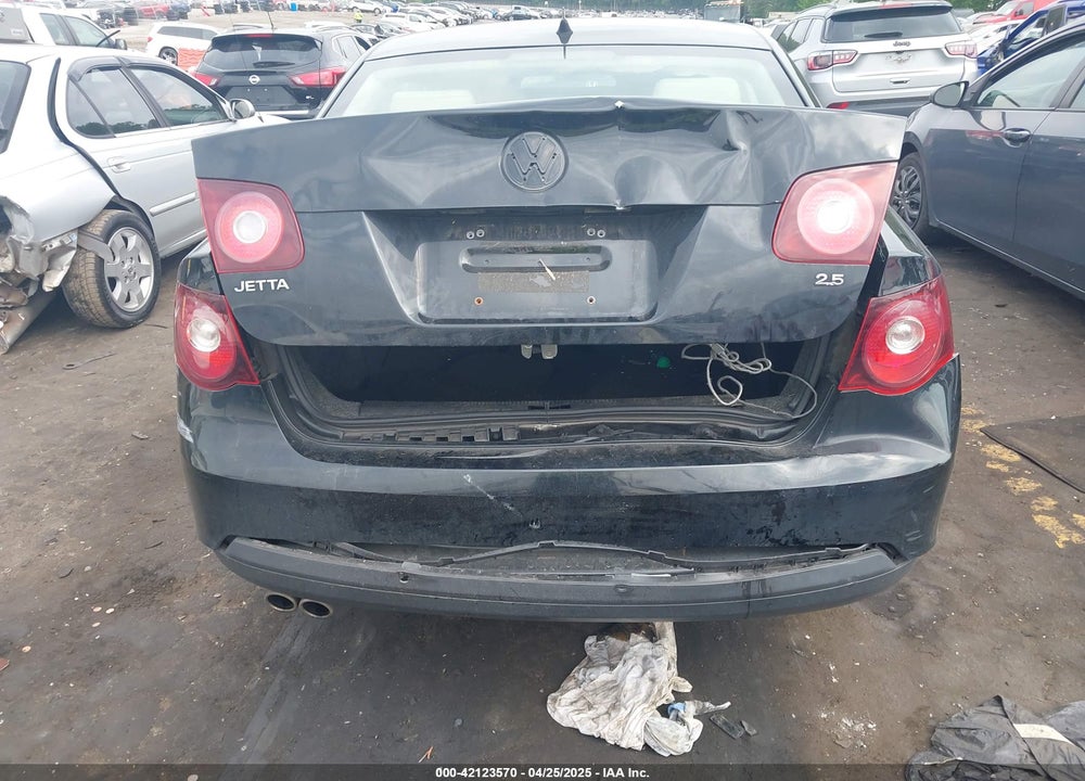 2010 VOLKSWAGEN JETTA VIN: 3VWRZ7AJ7AM162121