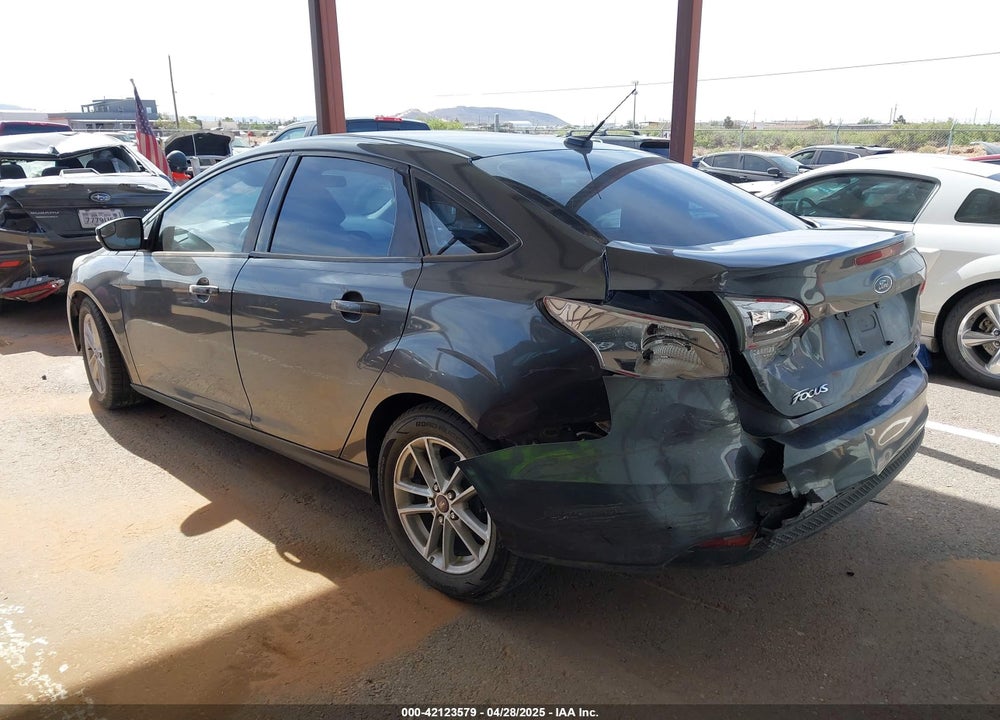 2015 FORD FOCUS SE VIN: 1FADP3F27FL374531