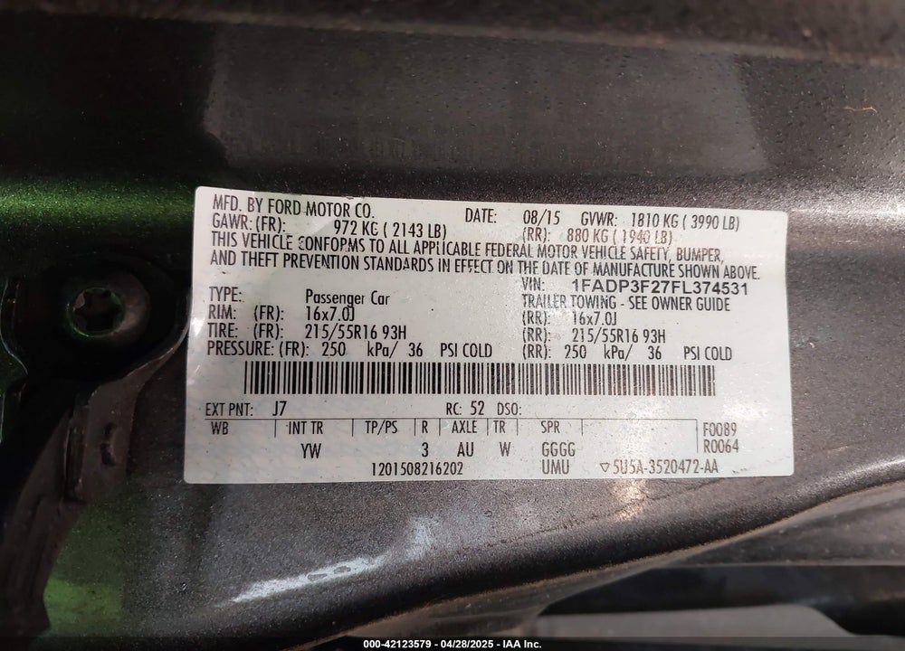 2015 FORD FOCUS SE VIN: 1FADP3F27FL374531