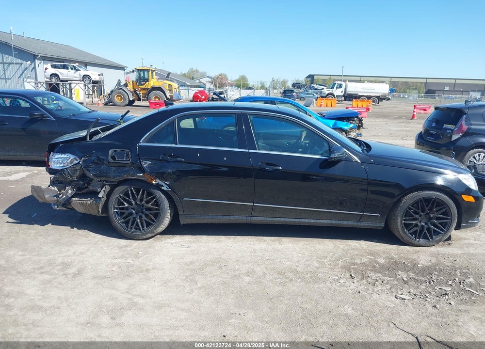 2011 MERCEDES-BENZ E VIN: WDDHF8HB6BA460482