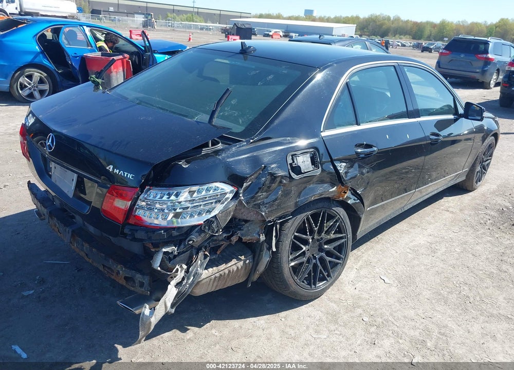 2011 MERCEDES-BENZ E VIN: WDDHF8HB6BA460482