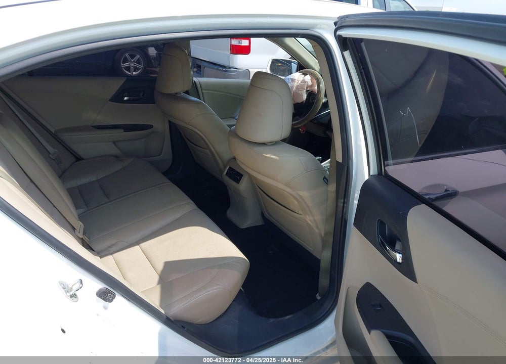 2013 HONDA ACCORD VIN: 1HGCR3F81DA039814