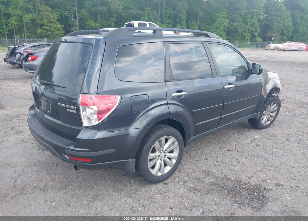 2011 SUBARU FORESTER 2.5X PREMIUM VIN: JF2SHADC6BH726057
