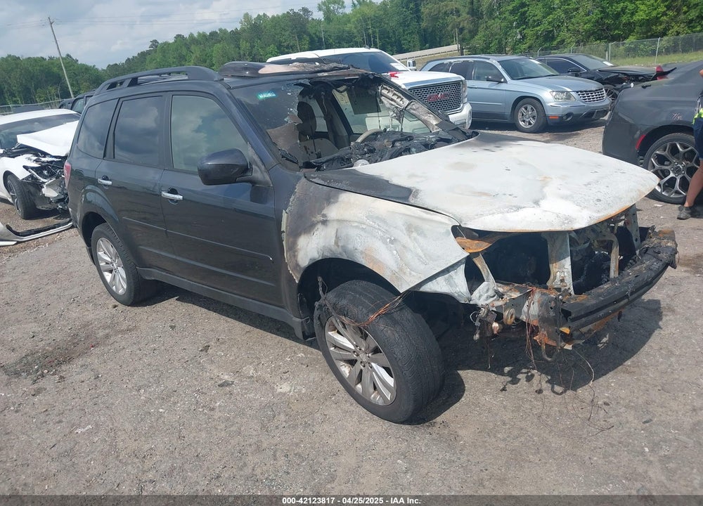 2011 SUBARU FORESTER 2.5X PREMIUM VIN: JF2SHADC6BH726057