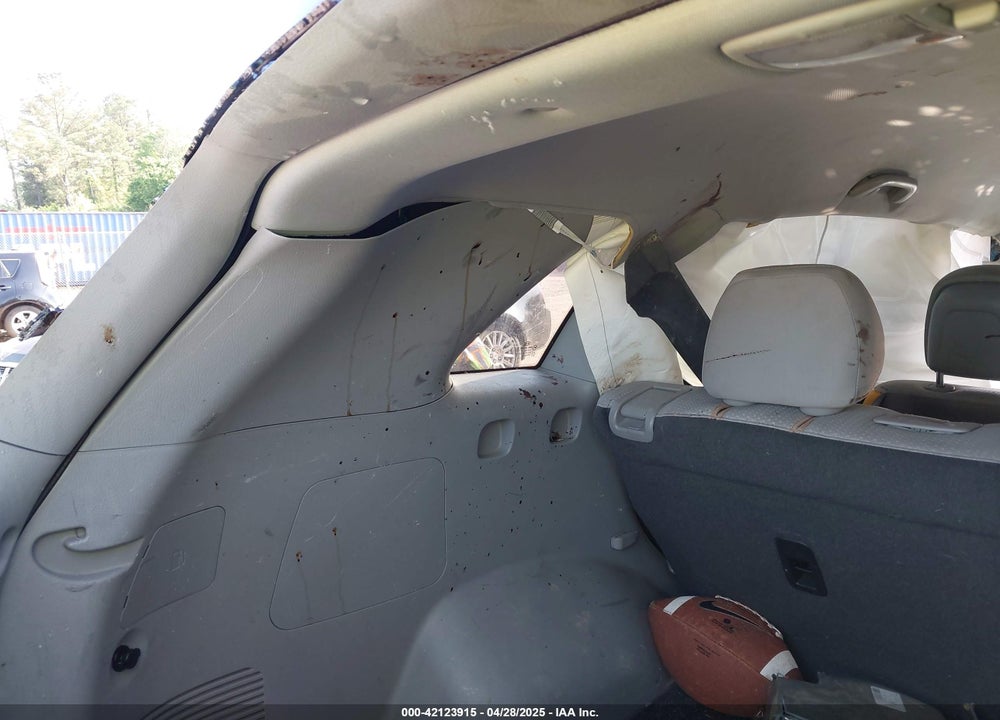 2013 KIA SORENTO VIN: 5XYKT3A14DG361286