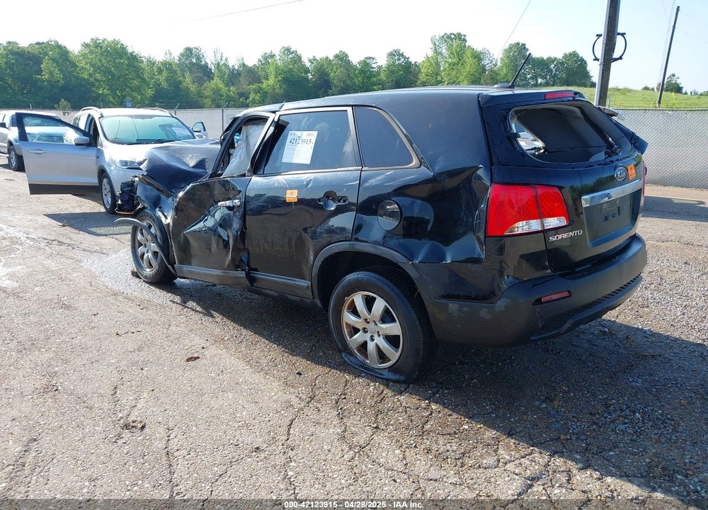 2013 KIA SORENTO VIN: 5XYKT3A14DG361286
