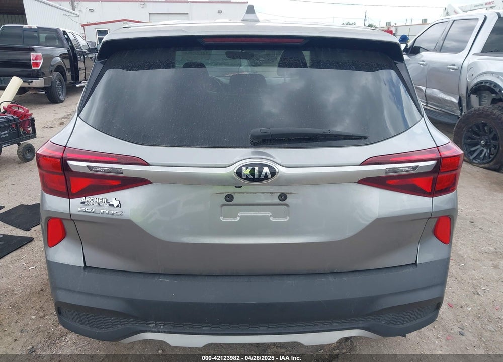 2021 KIA SELTOS VIN: KNDEPCAA0M7045897