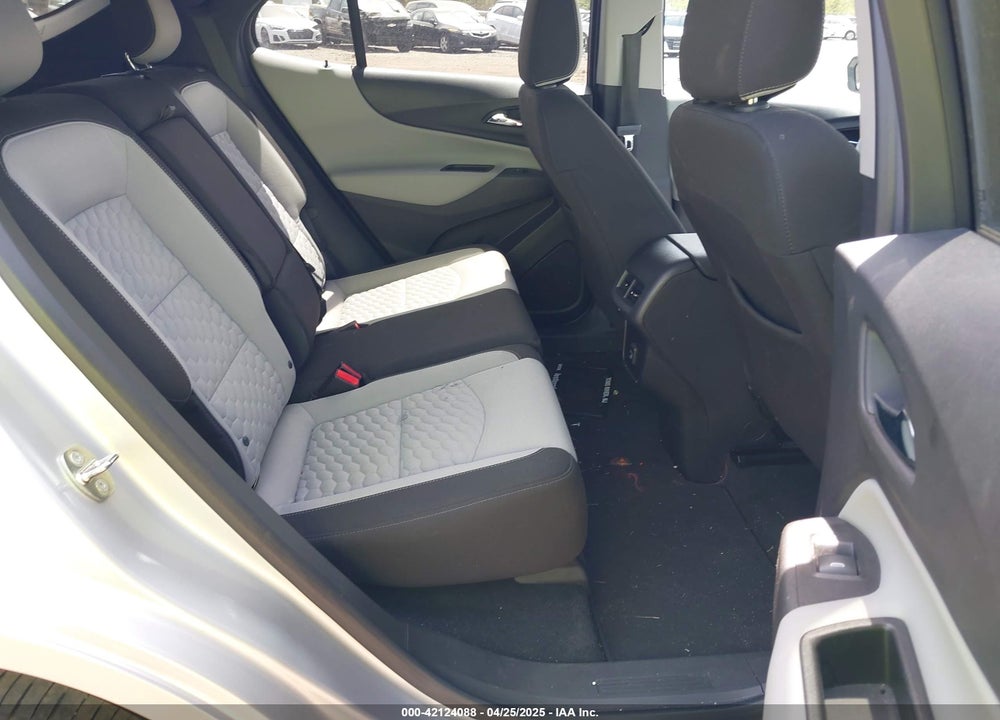 2019 CHEVROLET EQUINOX VIN: 3GNAXKEV3KS647429
