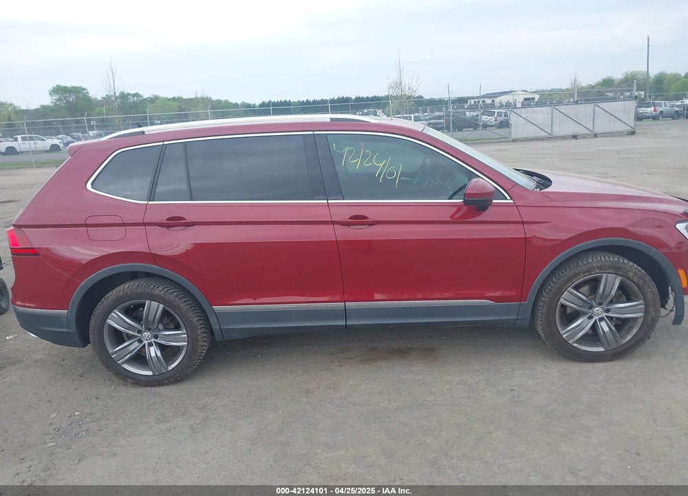 2020 VOLKSWAGEN TIGUAN VIN: 3VV2B7AX6LM063792