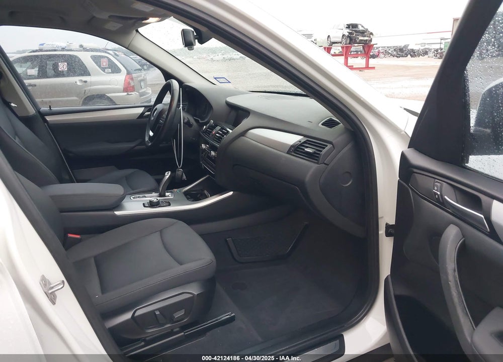 2017 BMW X3 SDRIVE28I VIN: 5UXWZ7C39H0V86593