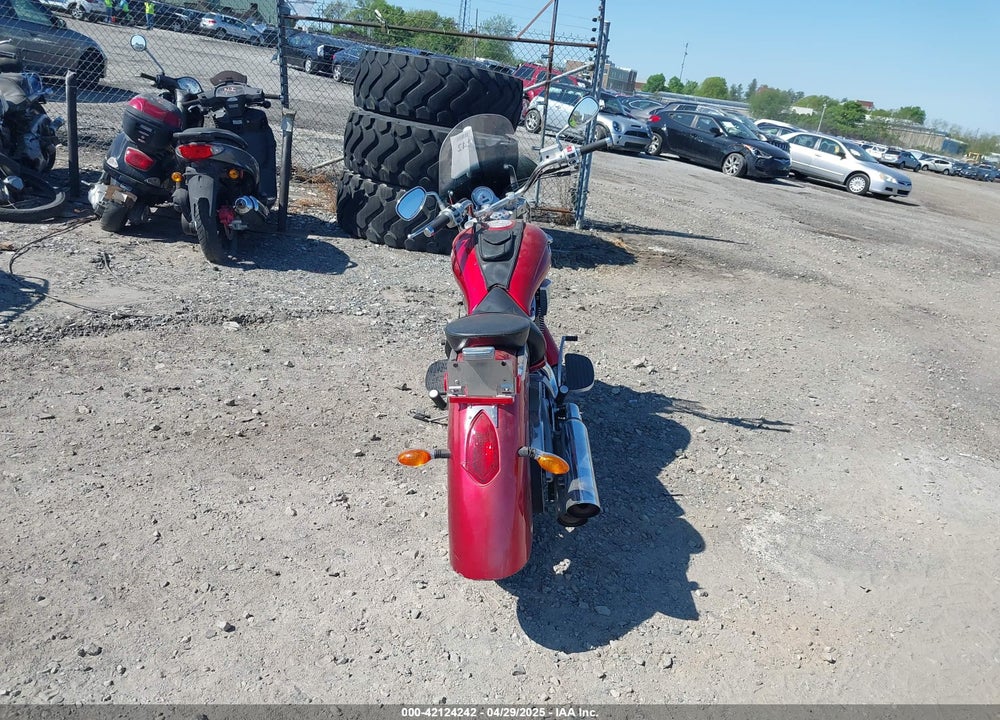 2005 VICTORY MOTORCYCLES KINGPIN VIN: 5VPCB16D553006469