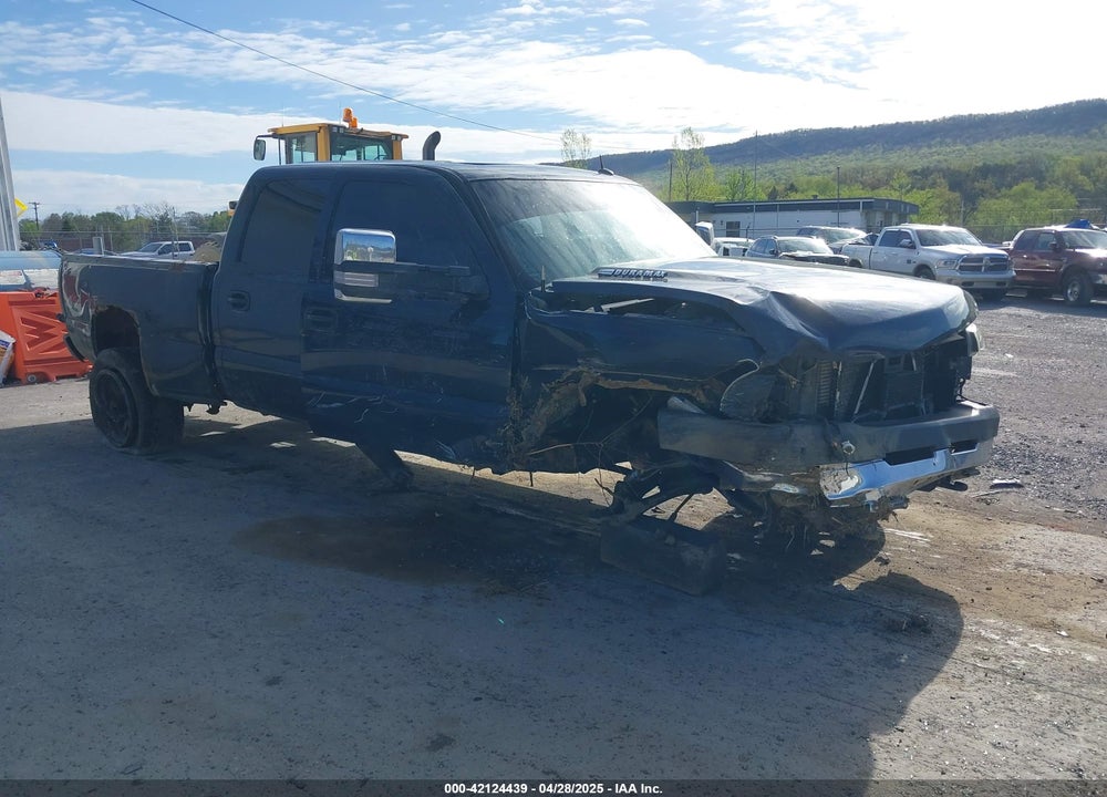 2005 CHEVROLET SILVERADO 2500HD LS/LT/WORK TRUCK VIN: 1GCHK23215F882290