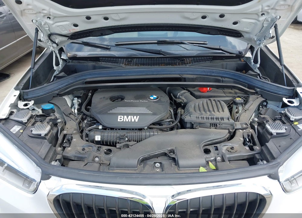 2017 BMW X1 SDRIVE28I VIN: WBXHU7C34H5H33422