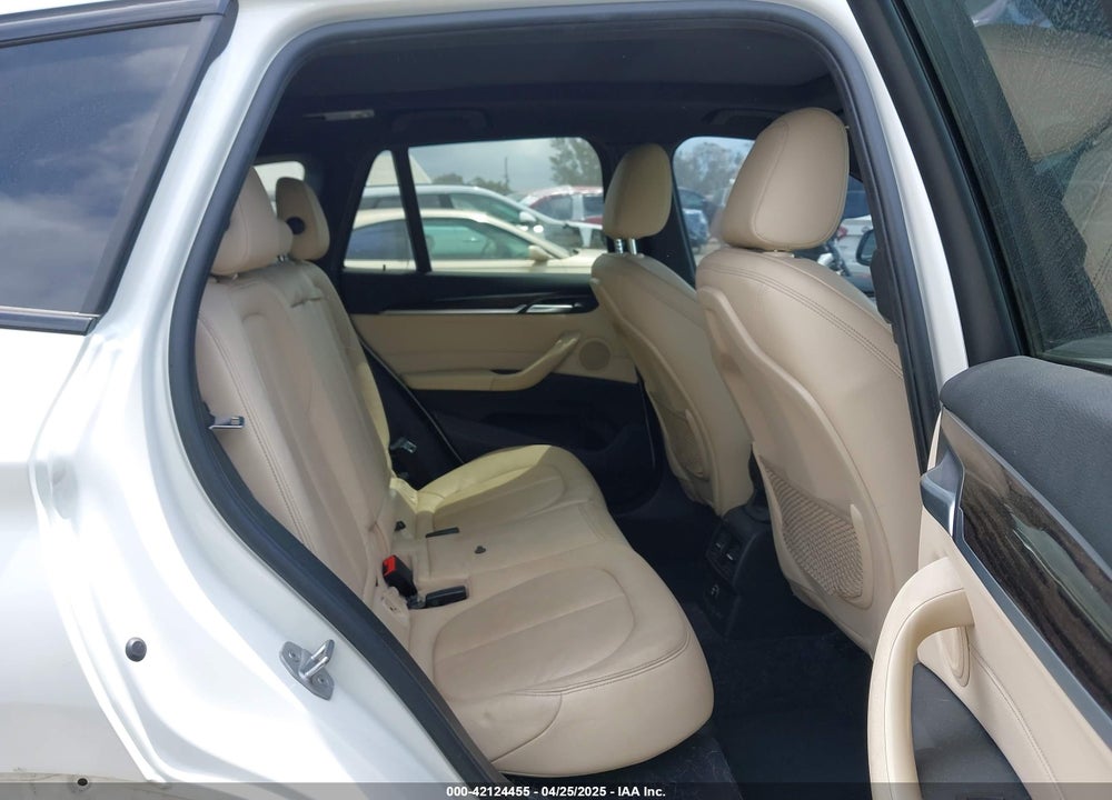 2017 BMW X1 SDRIVE28I VIN: WBXHU7C34H5H33422