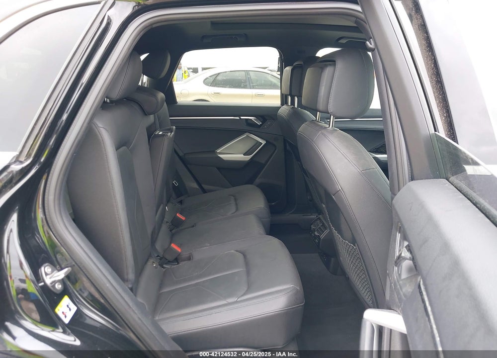 2023 AUDI Q3 VIN: WA1DECF37P1037177