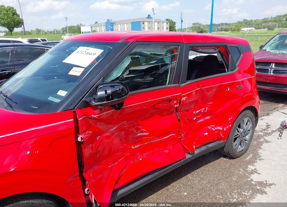 2020 KIA SOUL EX VIN: KNDJ33AU1L7729604