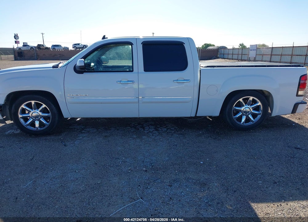 2008 GMC NEW SIERRA K1500 DENALI VIN: 2GTEK638781279676